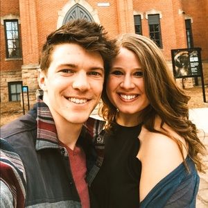 Meet your Posher, Emilee